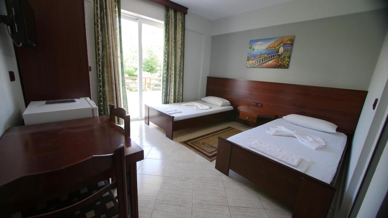 Hotel Venera Saranda Extérieur photo